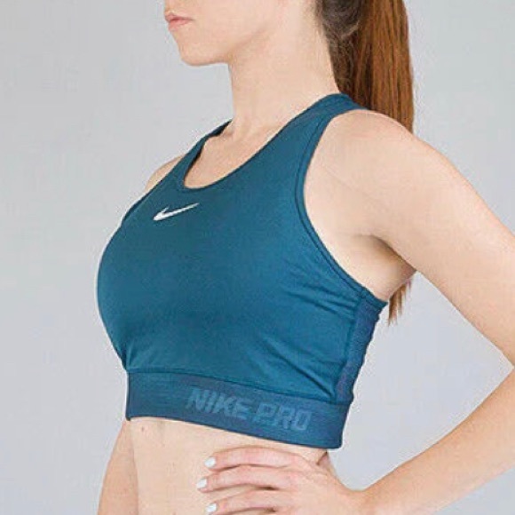 Nike Racerback Cropped Tank - Picture 4 of 4
